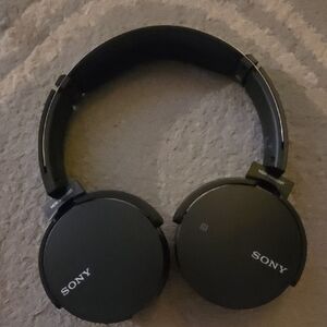 Sony Black Wireless Headphones MDR-XB650BT